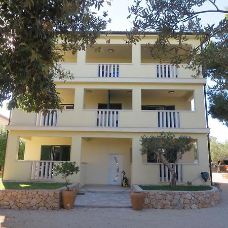 Apartmani Mara Pakoštane Kültér fotó