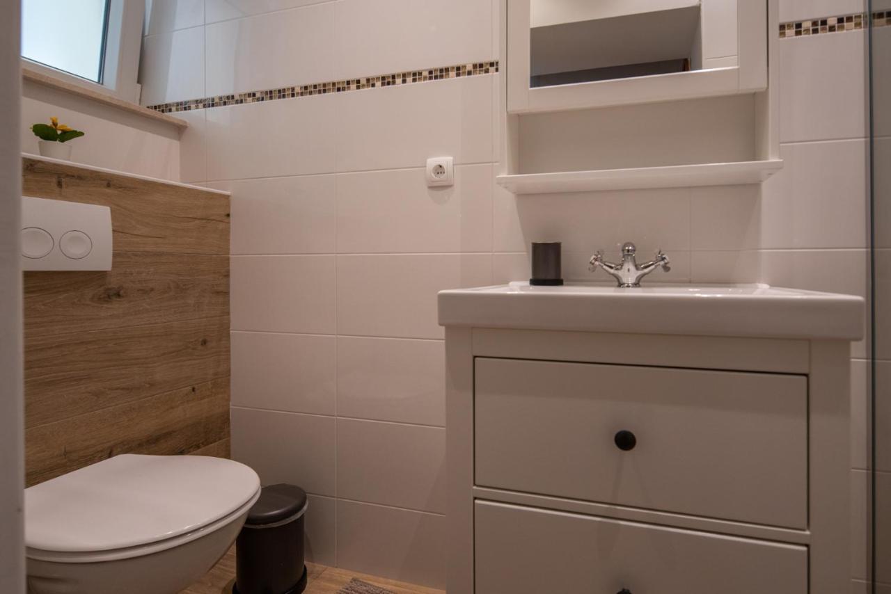 Apartmani Mara Pakoštane Kültér fotó