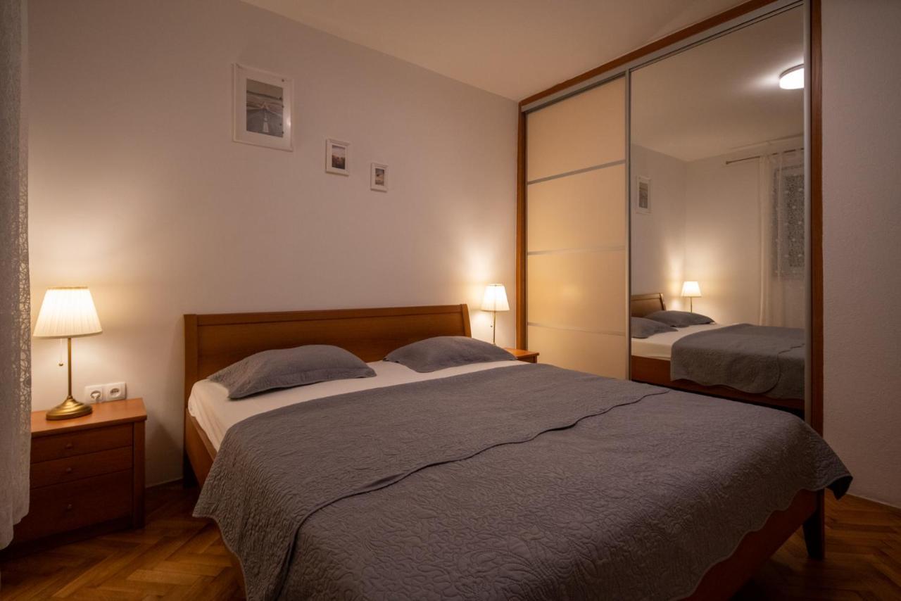Apartmani Mara Pakoštane Kültér fotó
