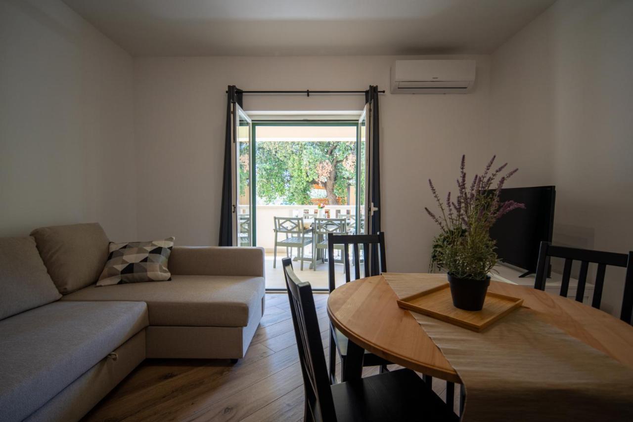 Apartmani Mara Pakoštane Kültér fotó
