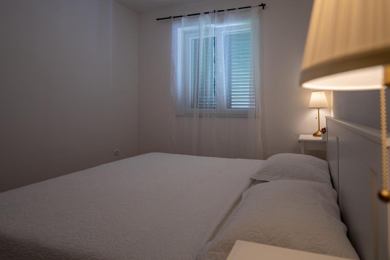 Apartmani Mara Pakoštane Kültér fotó