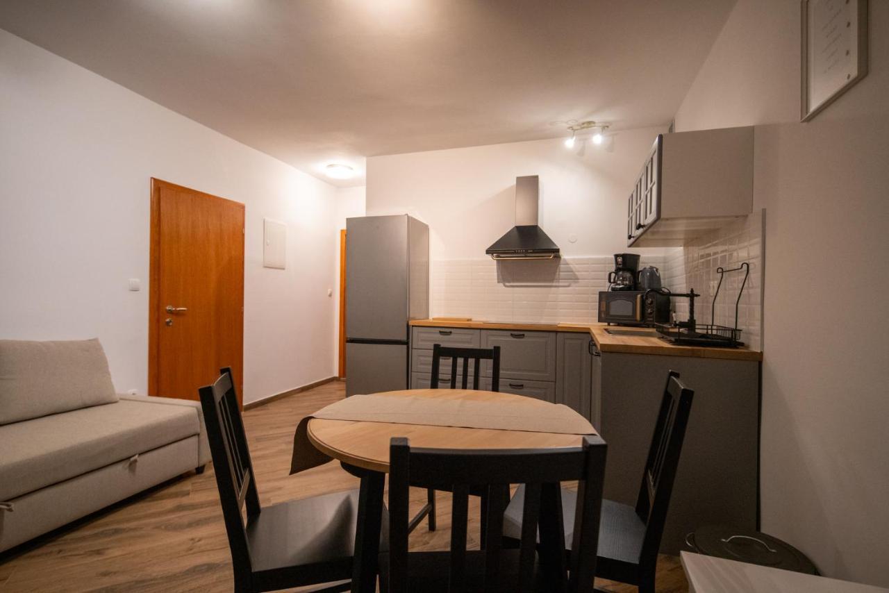 Apartmani Mara Pakoštane Kültér fotó