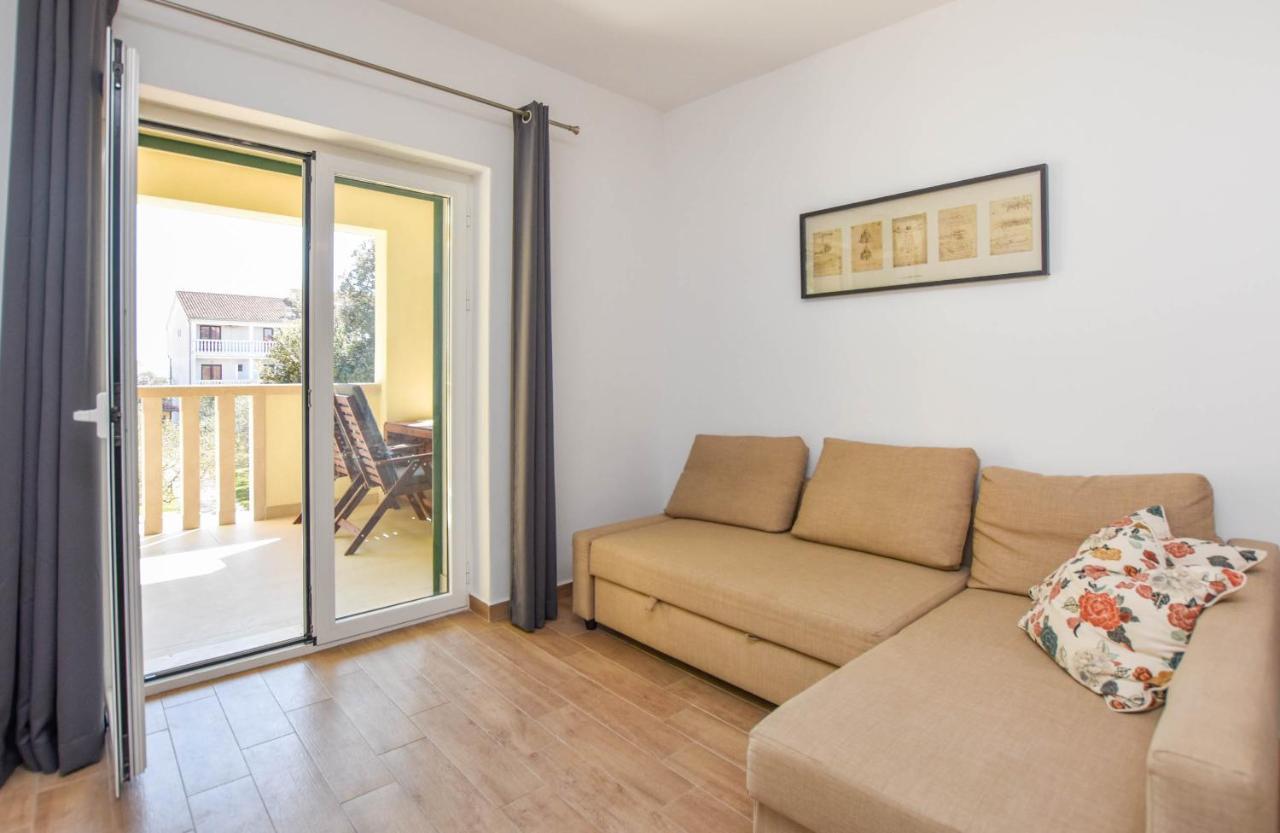 Apartmani Mara Pakoštane Kültér fotó