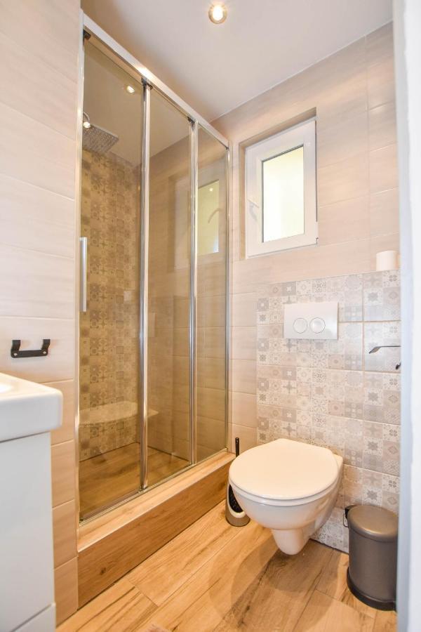 Apartmani Mara Pakoštane Kültér fotó